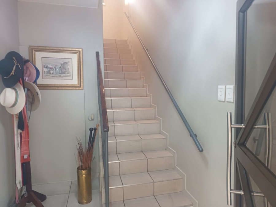 4 Bedroom Property for Sale in Rhodesdene Northern Cape